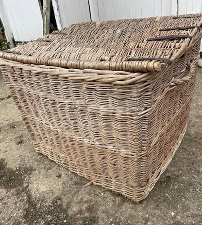 VAST LOG BASKET