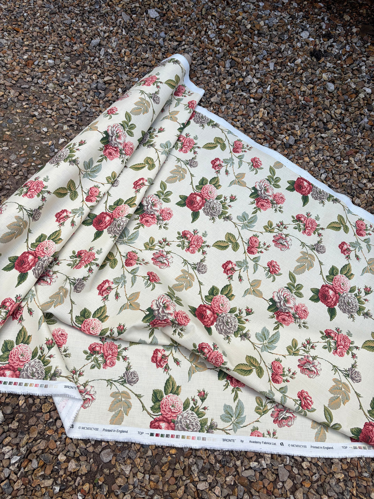 10m FLORAL COTTON