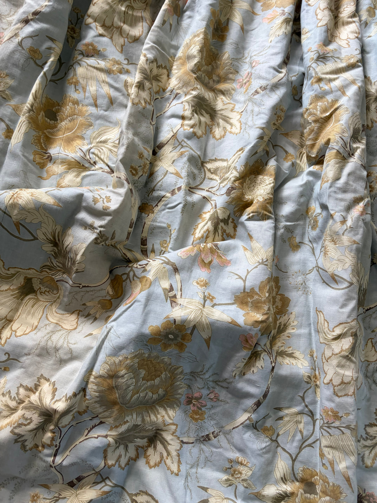 LINEN CURTAINS