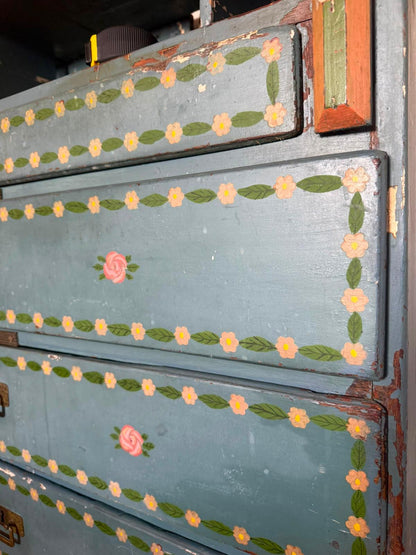 ANTIQUE CHEST