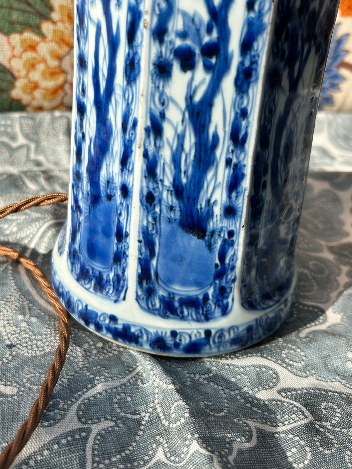 VASE LAMP