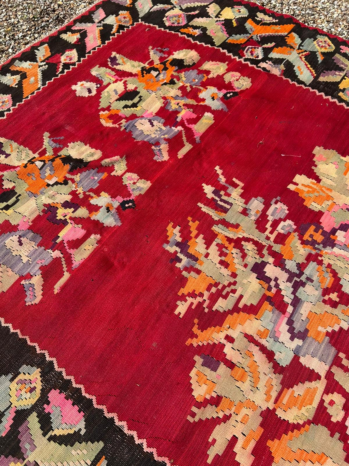 KILIM RUG