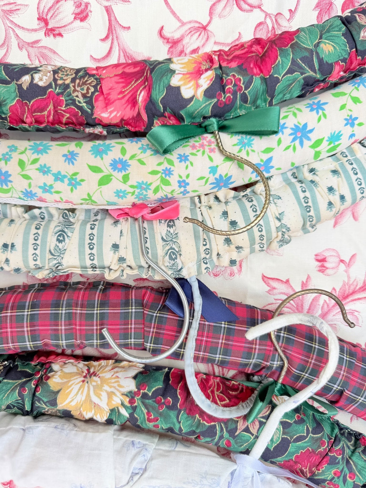 PADDED HANGERS