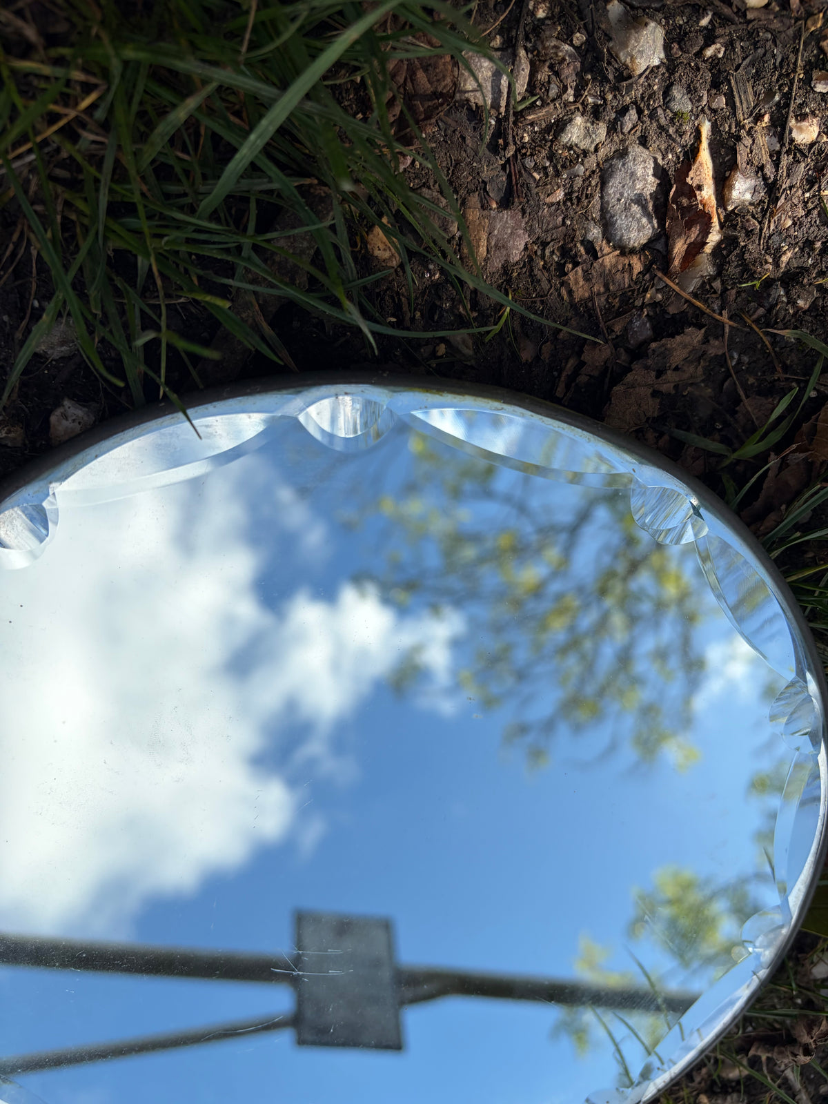 CIRCULAR MIRROR