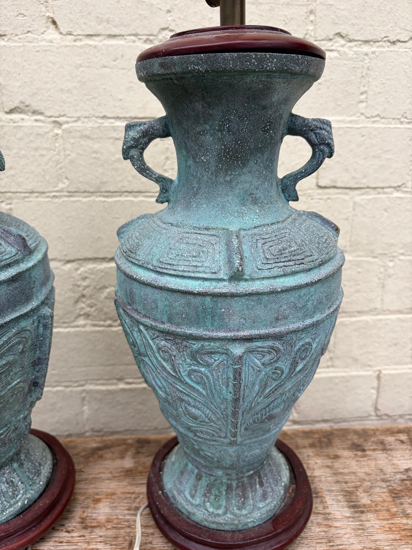 PAIR OF LAMPS