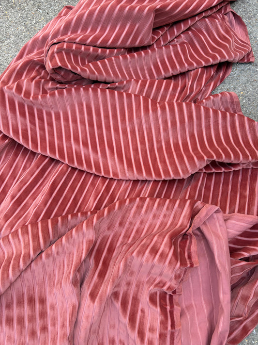 VELVET MATERIAL