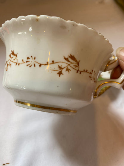 TEACUP & SAUCER
