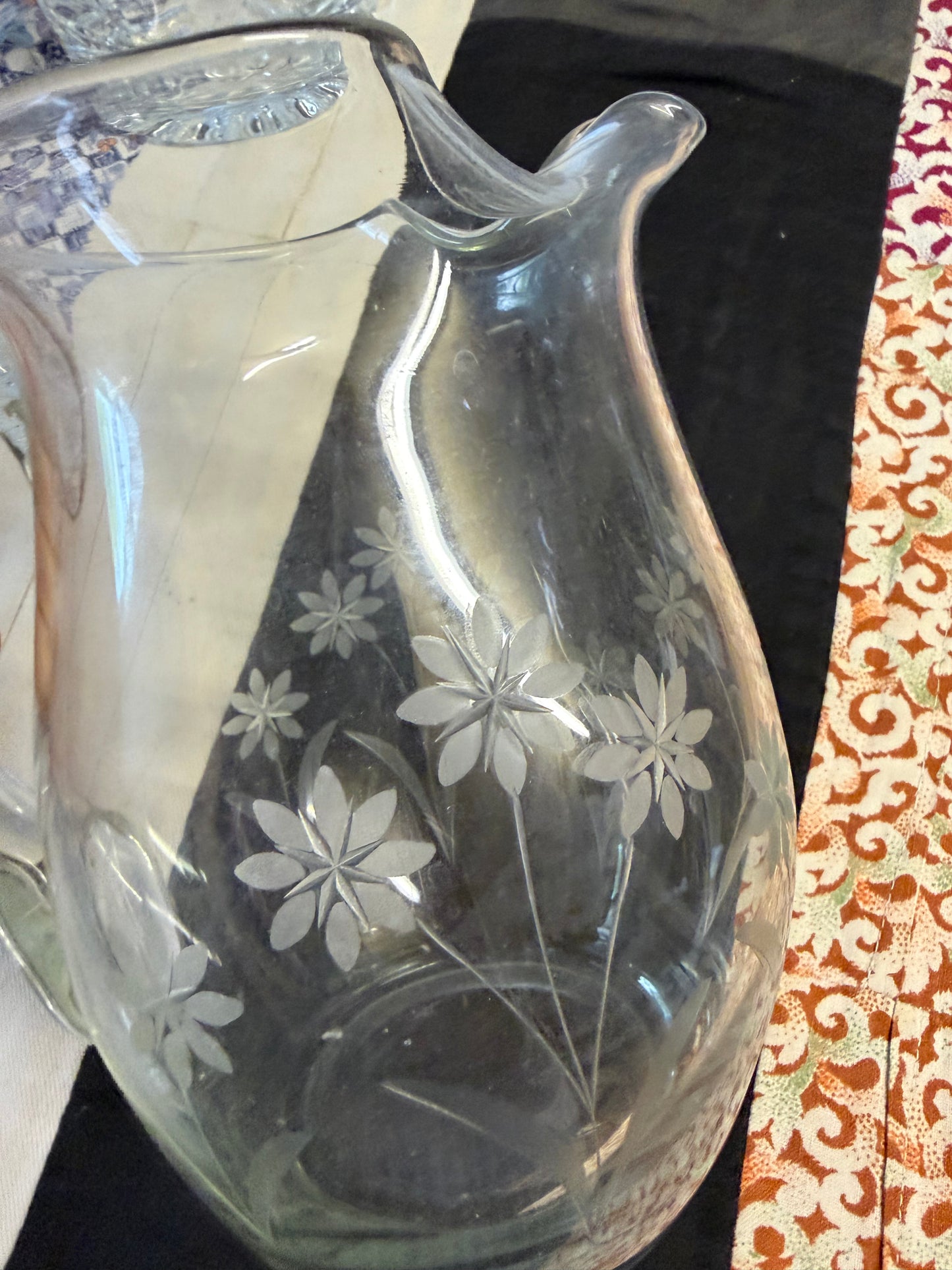GLASS JUGS