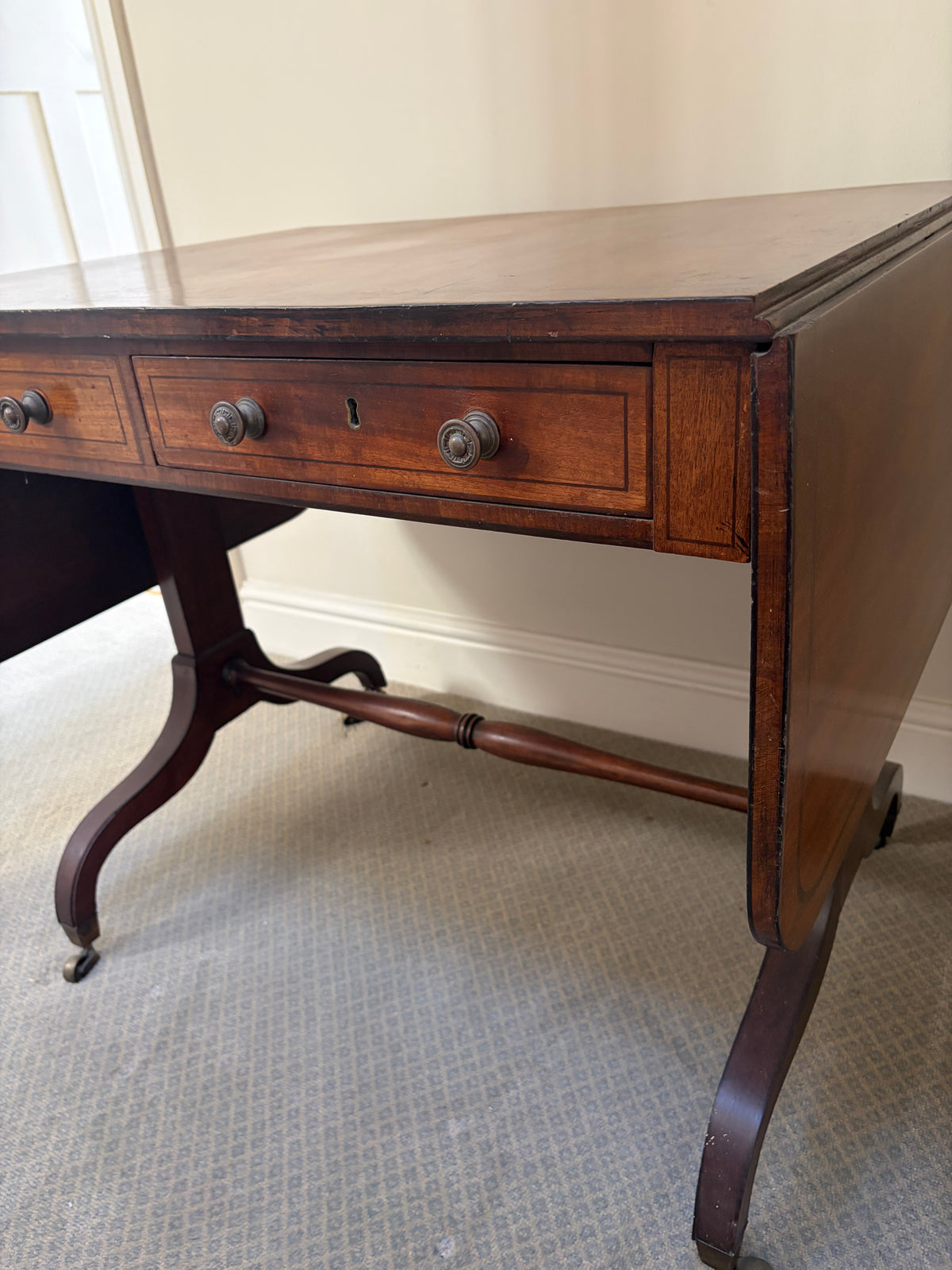 DROP LEAF TABLE