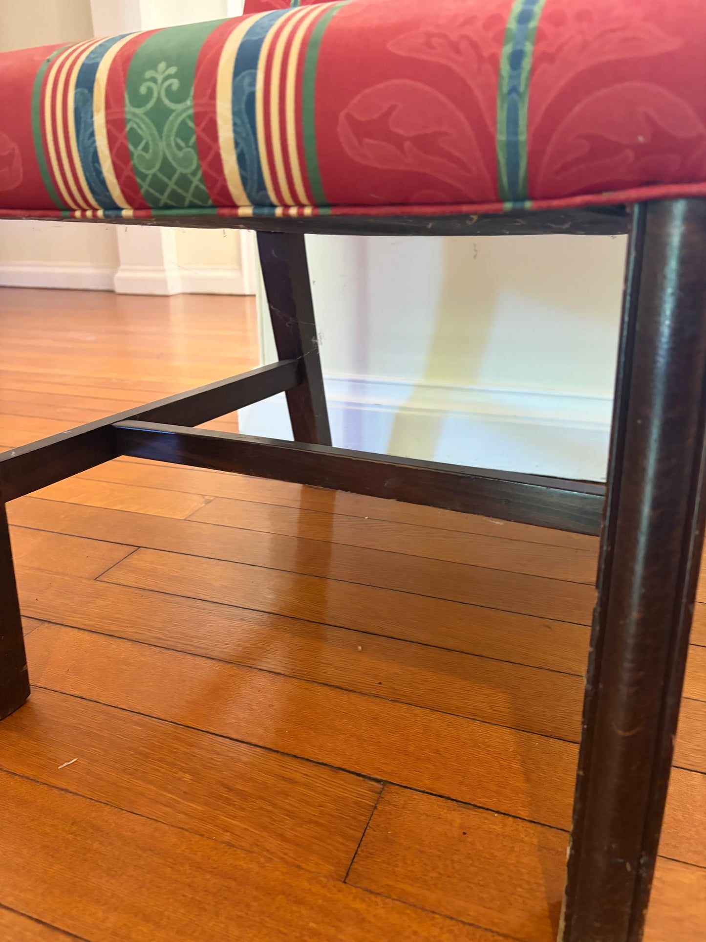 HALL CHAIR
