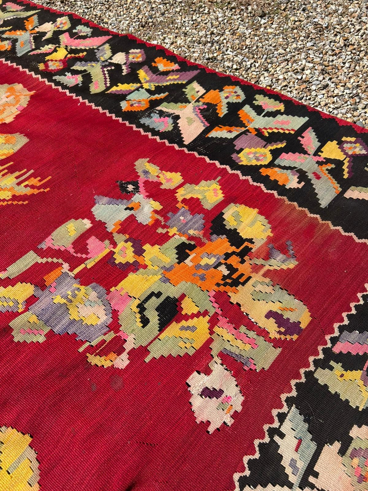 KILIM RUG