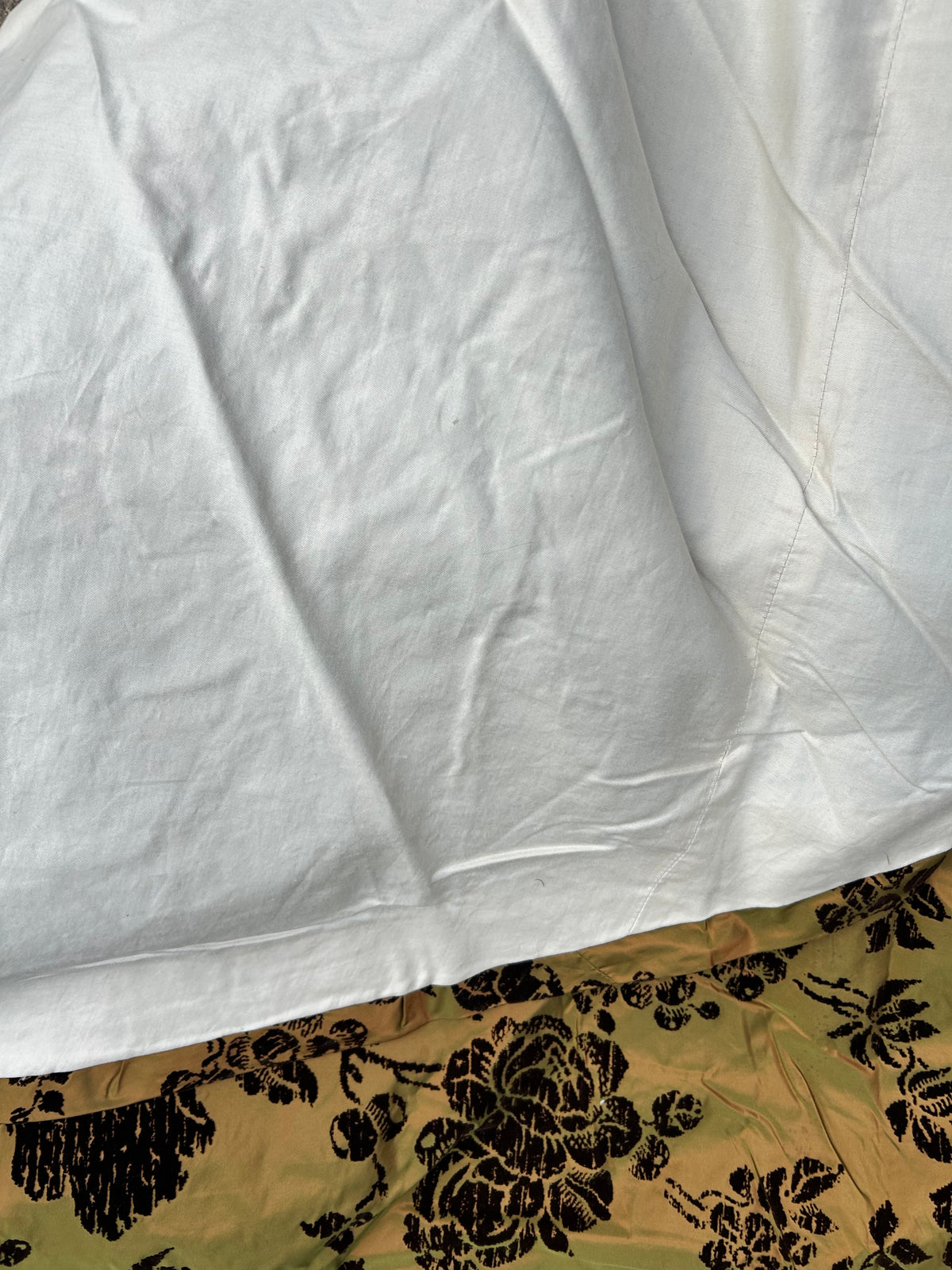 CIRCULAR CLOTH