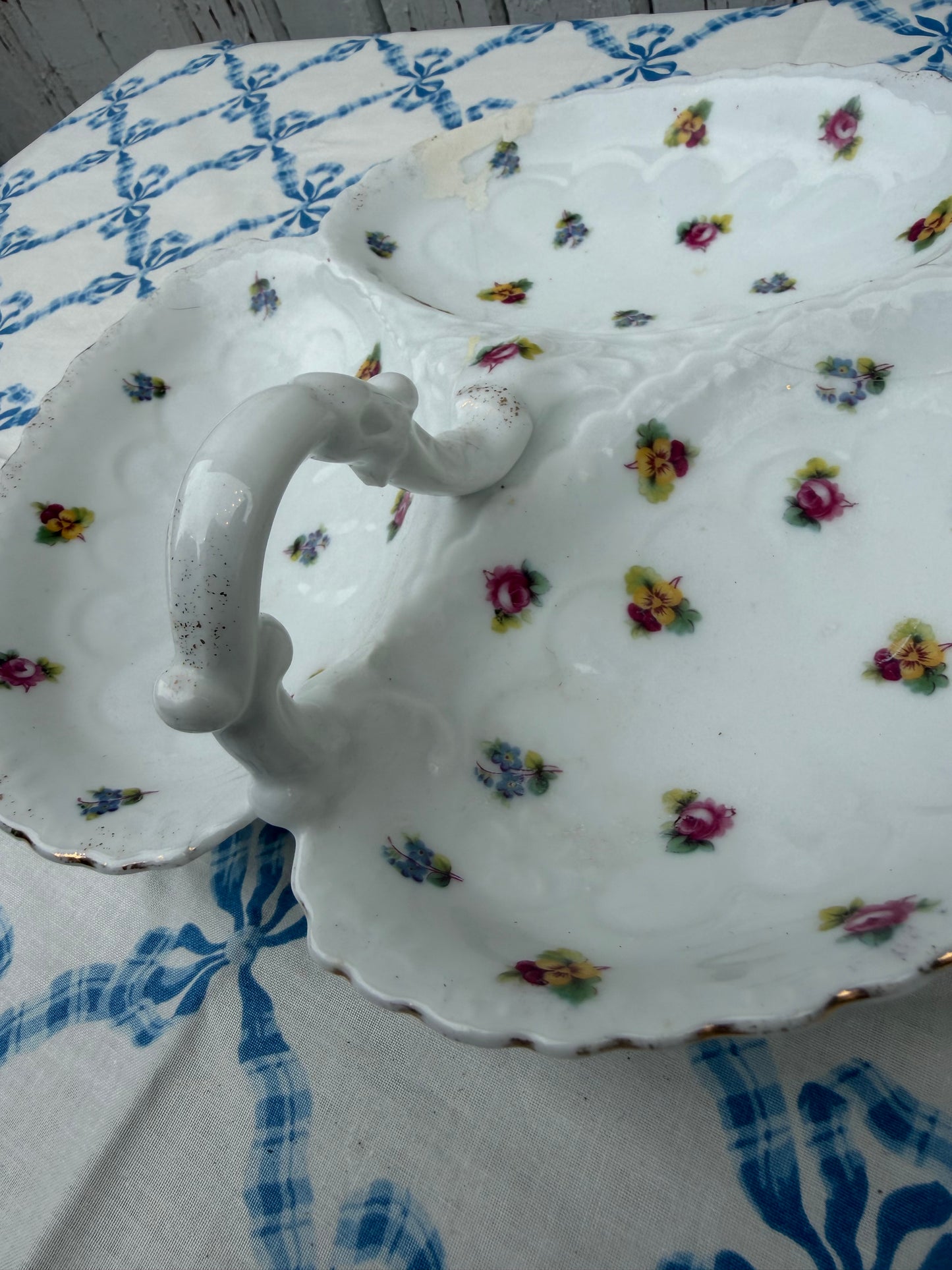 SERVING PLATE