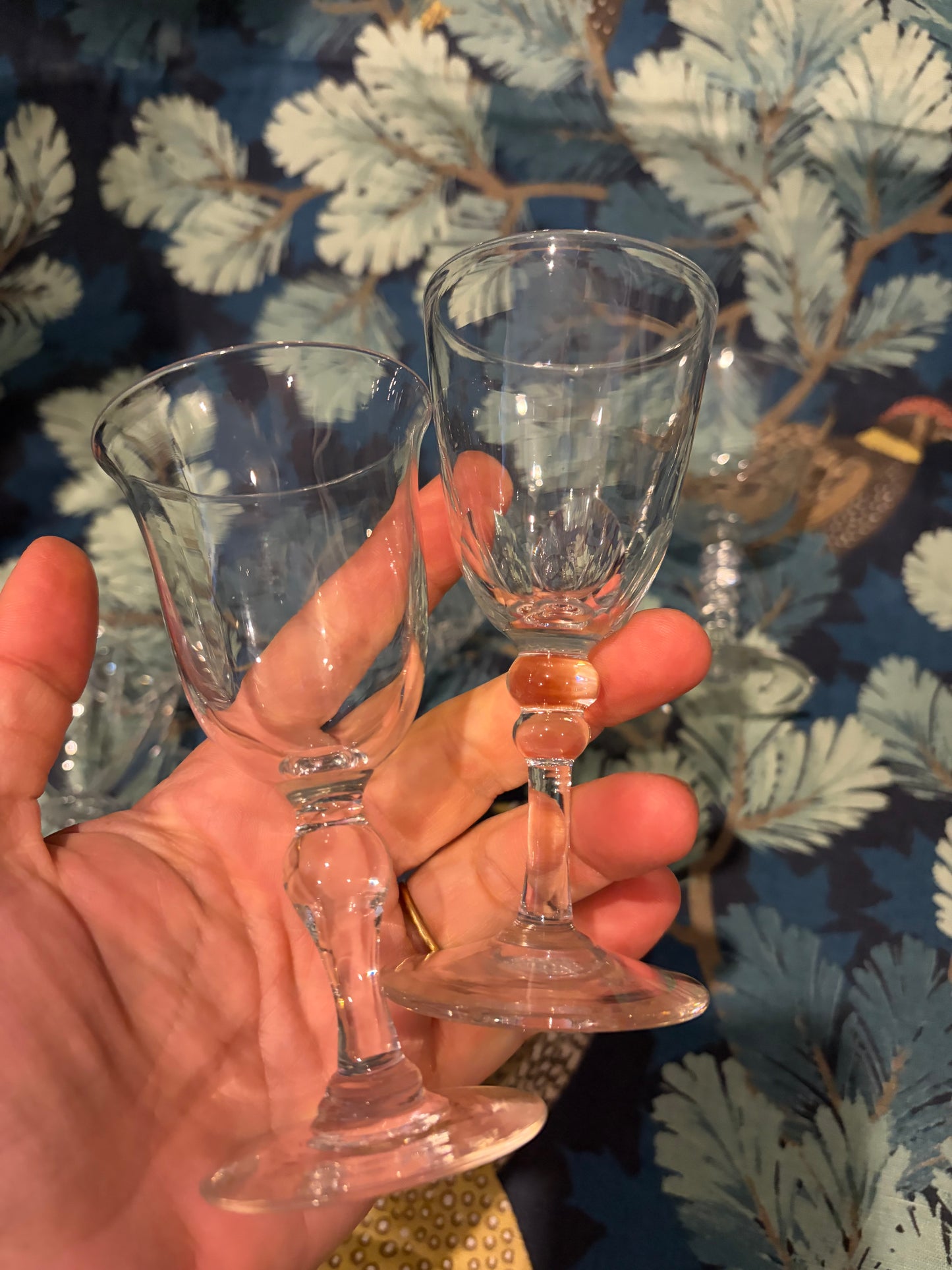 8 ANTIQUE GLASSES