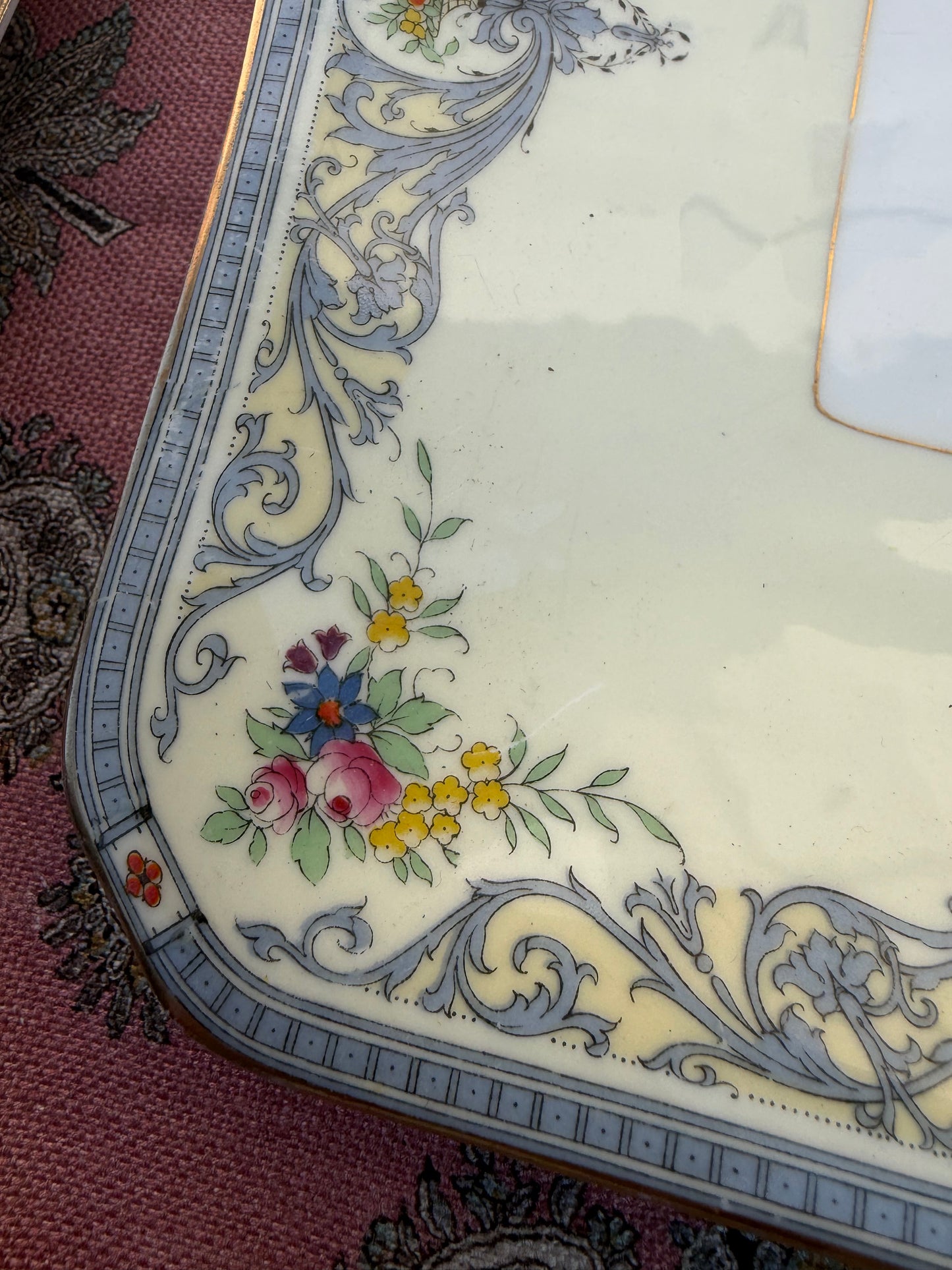 SQUARE PLATES