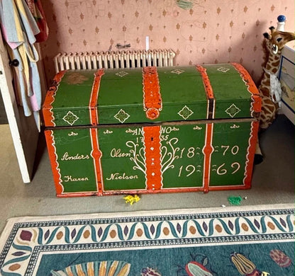 PAINTED CHEST
