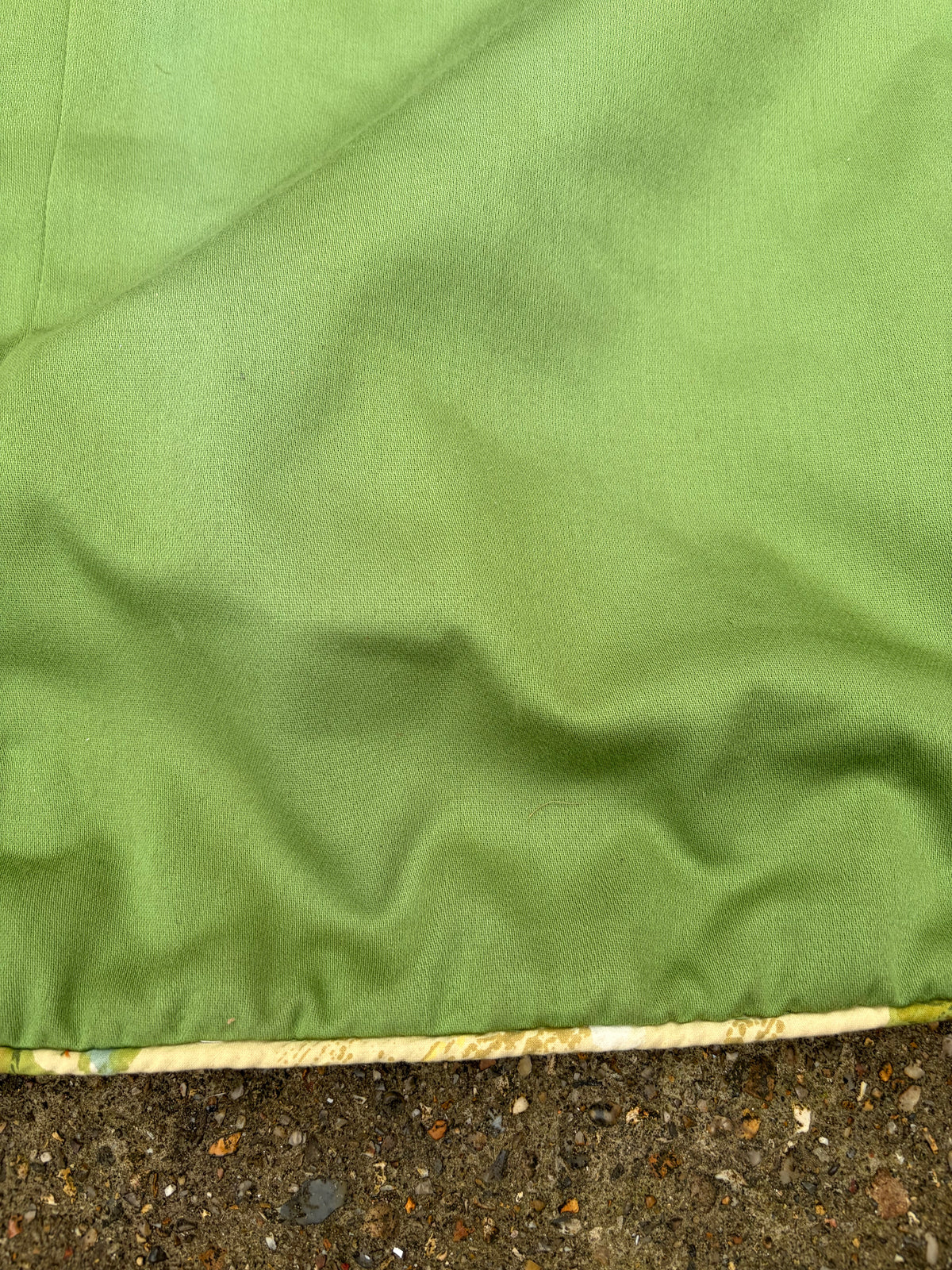 CIRCULAR CLOTH
