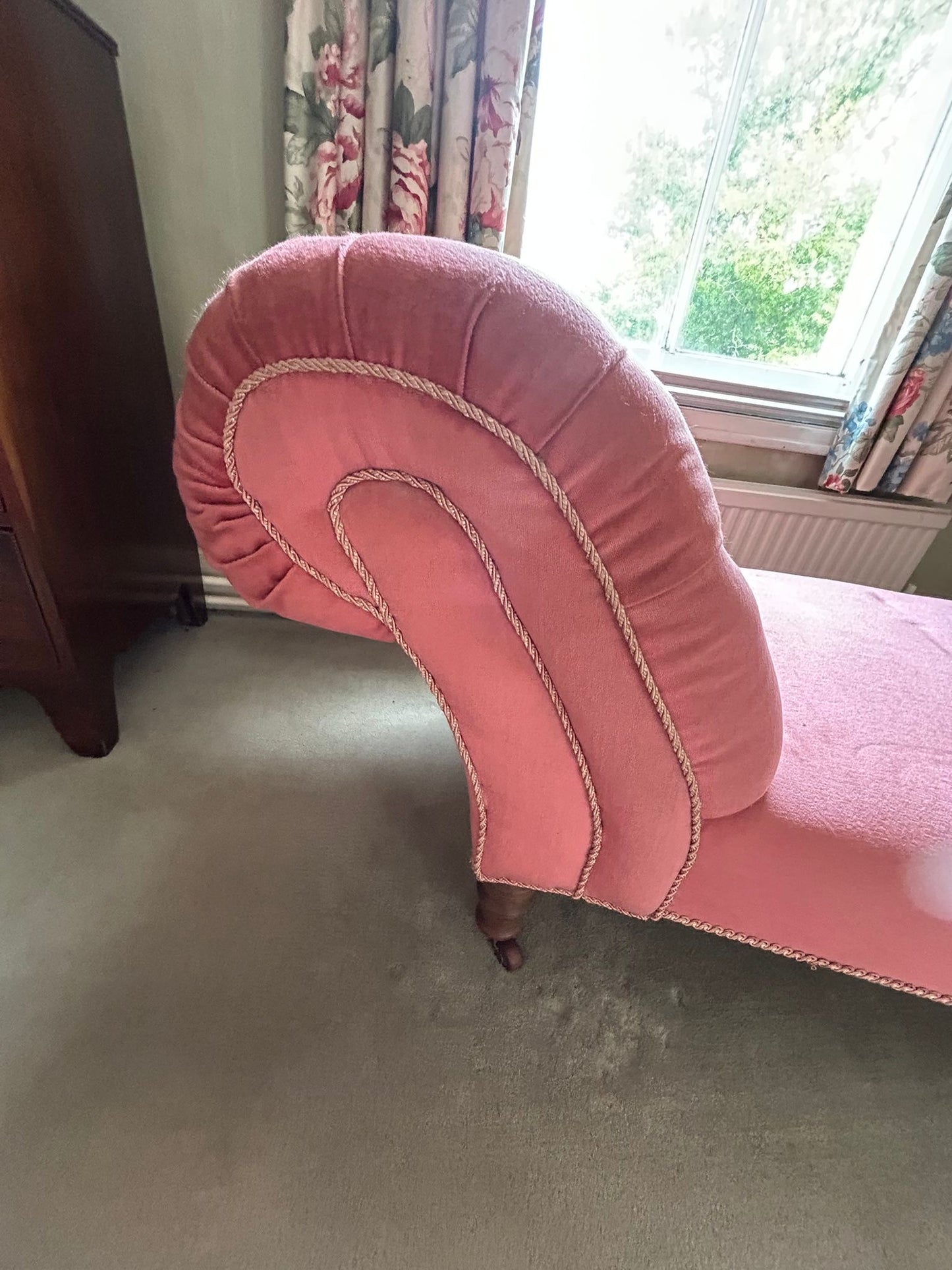 CHAISE LONG