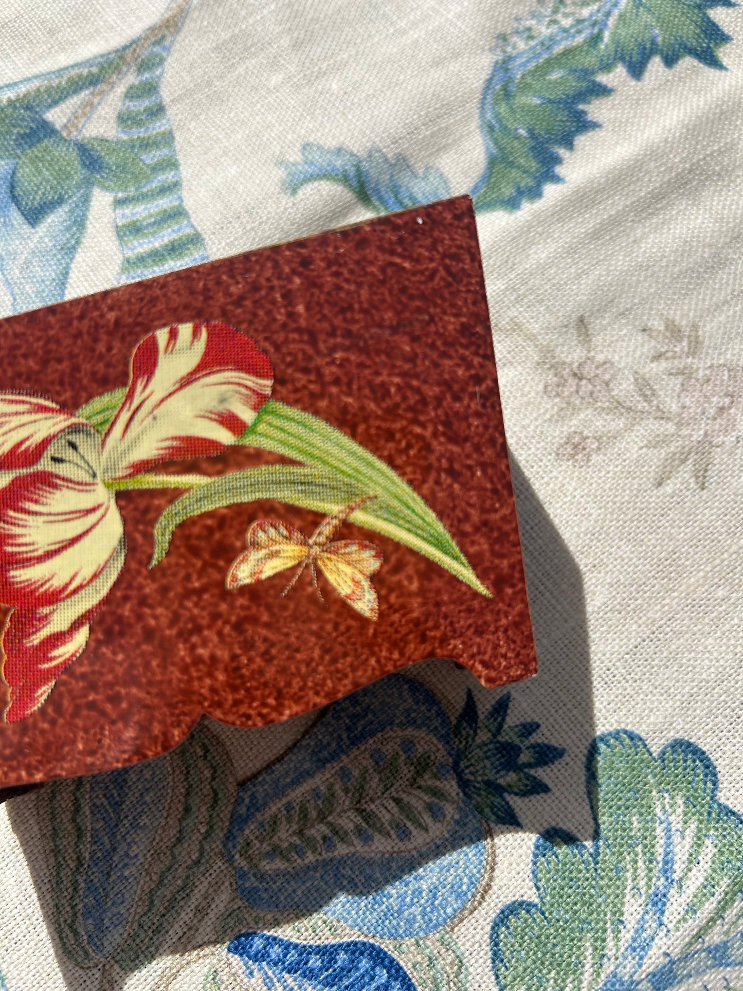 FLORAL TRINKET BOX