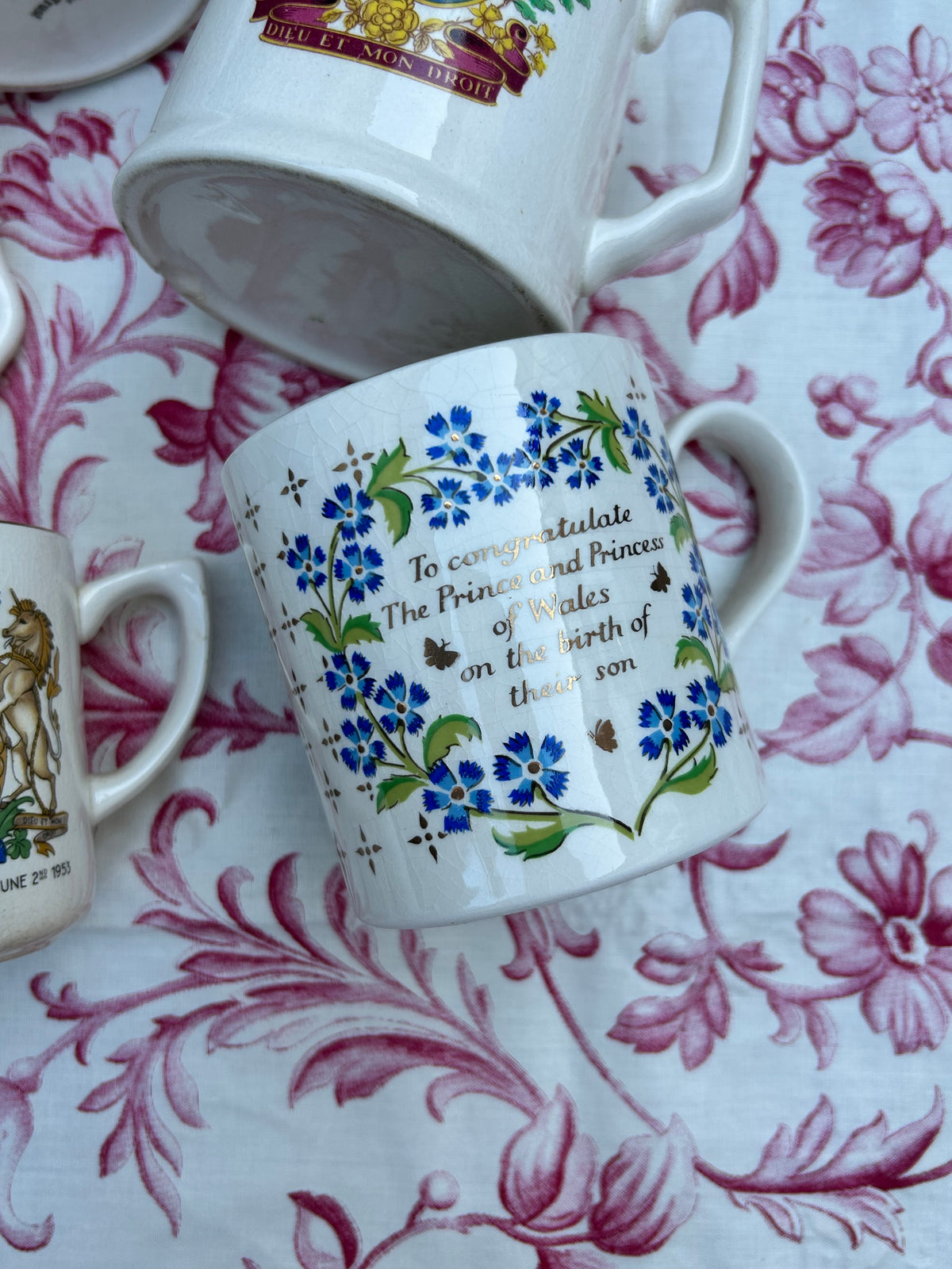 COMMEMORATIVE MUGS