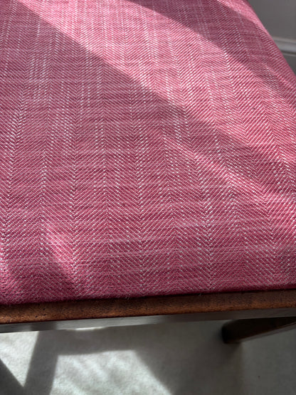PAIR OF CHAIRS