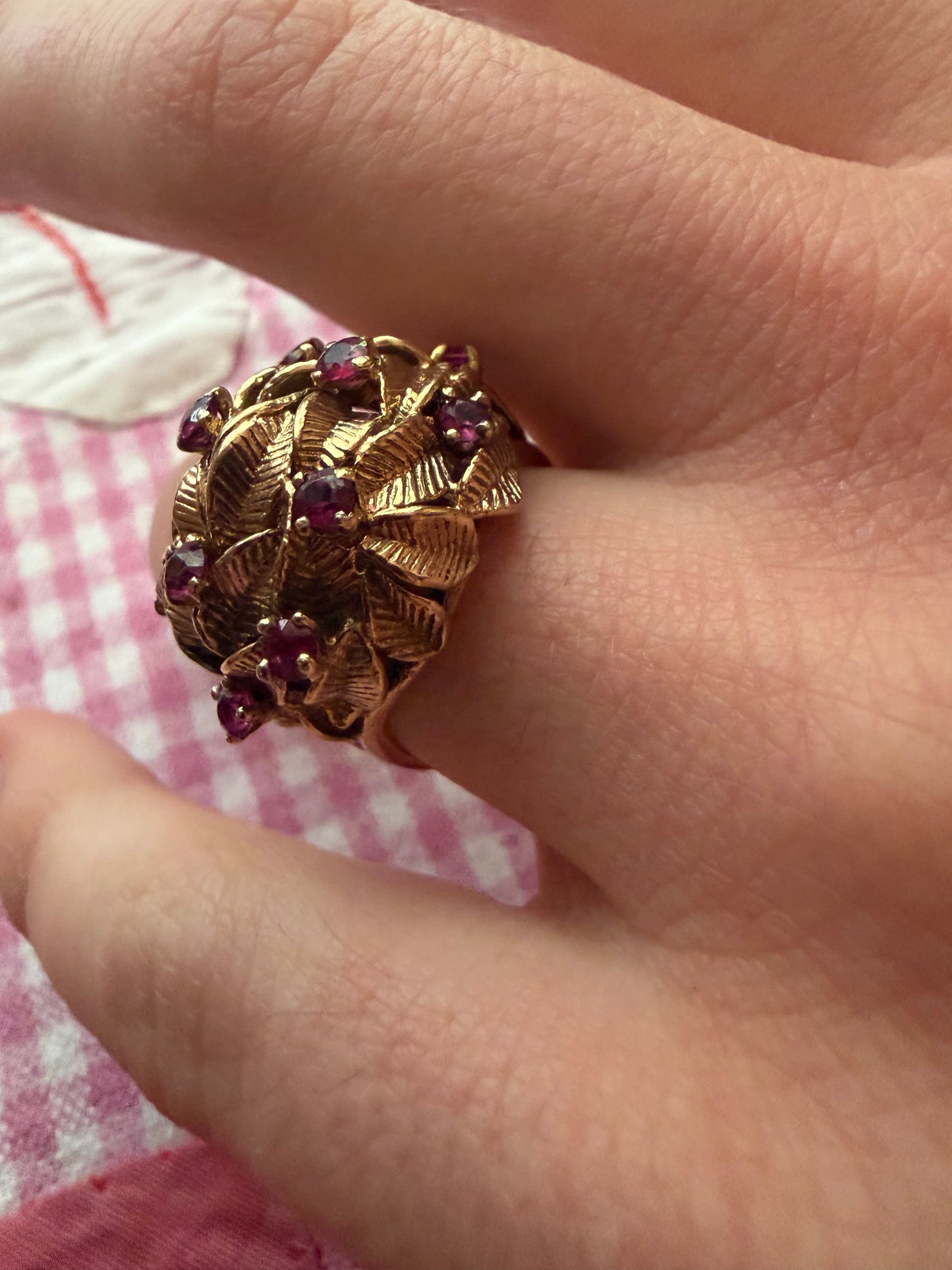 GOLD AND RUBY RING
