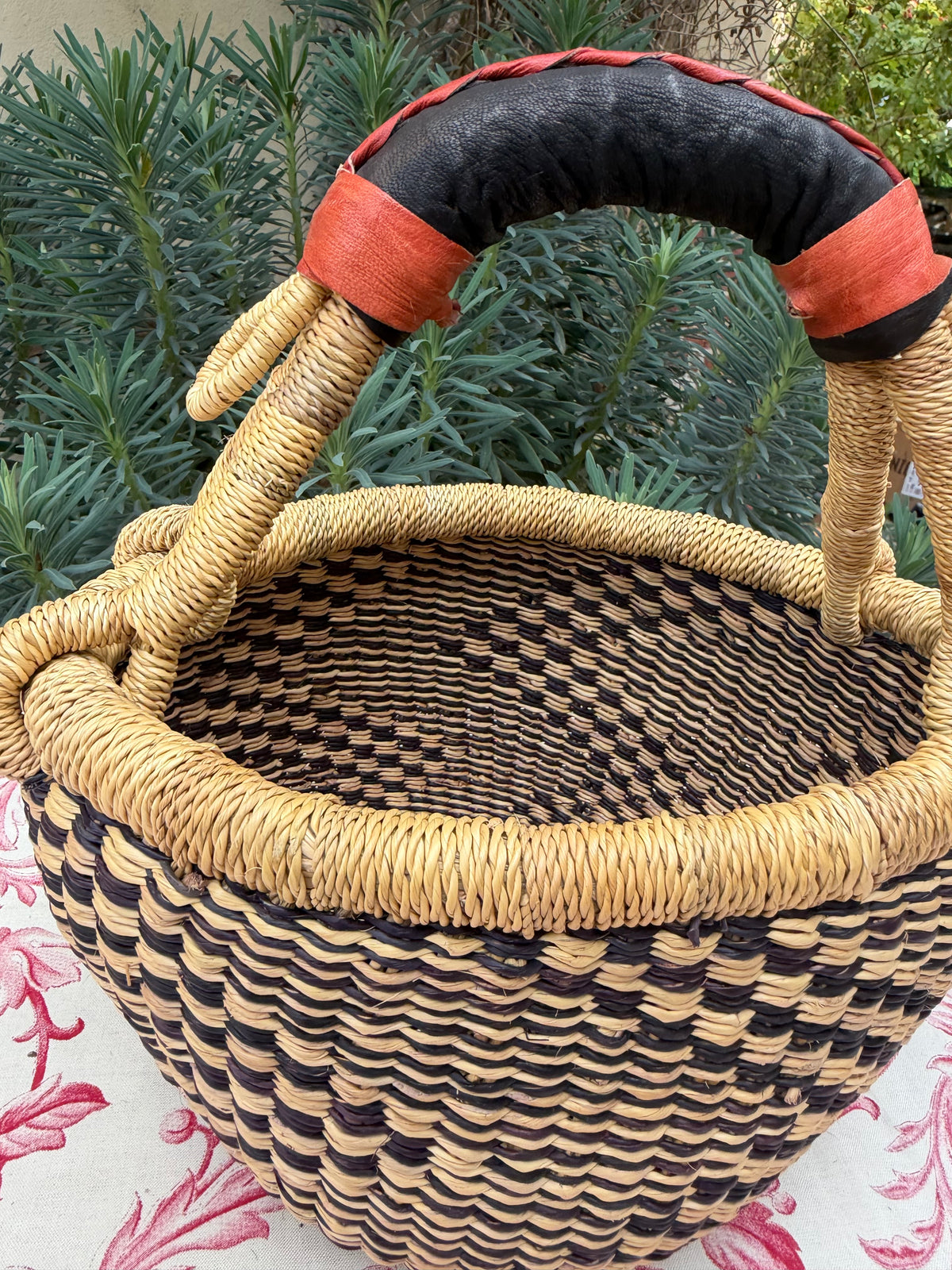 HAND WOVEN BASKET ￼