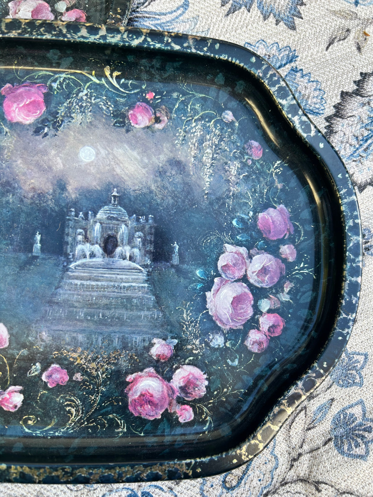CHATSWORTH TRAYS