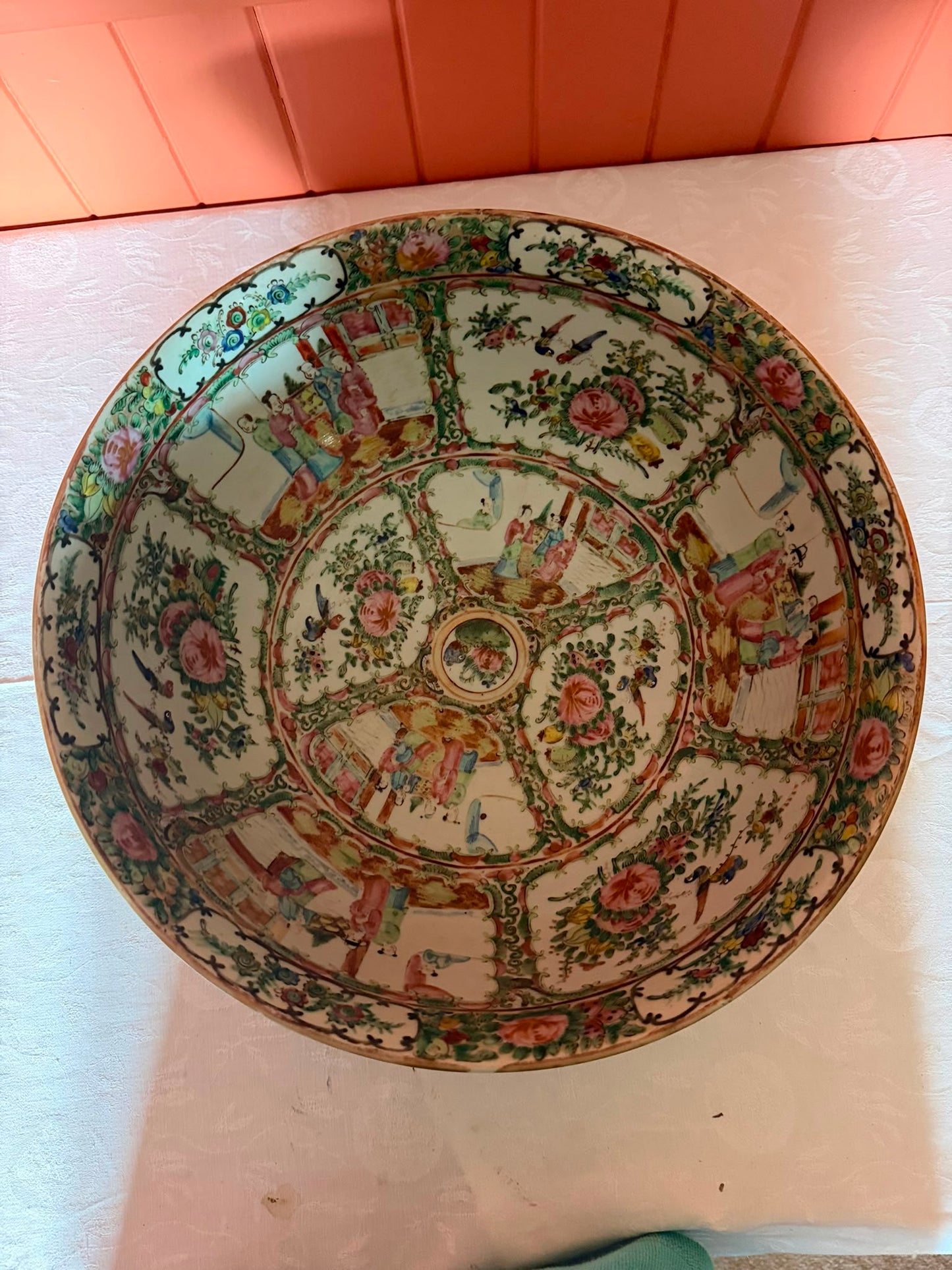 HUGE BOWL