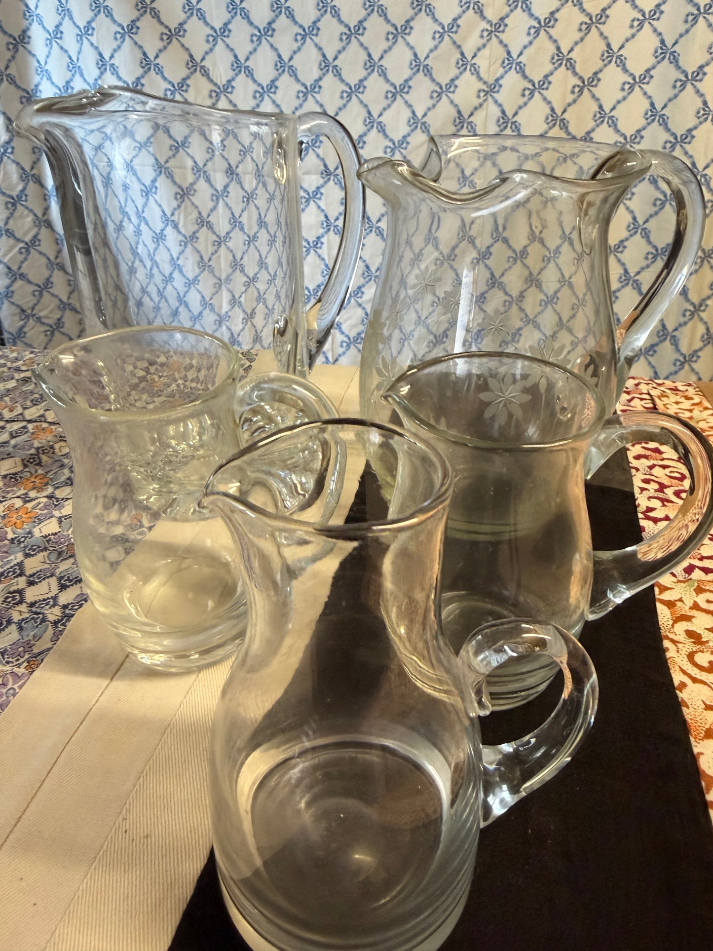 GLASS JUGS