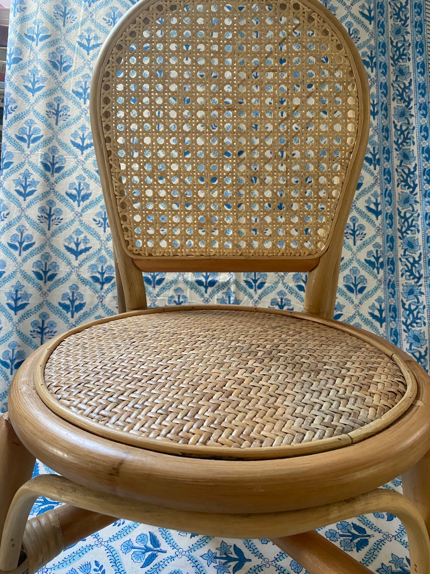 CHILDS CHAIR