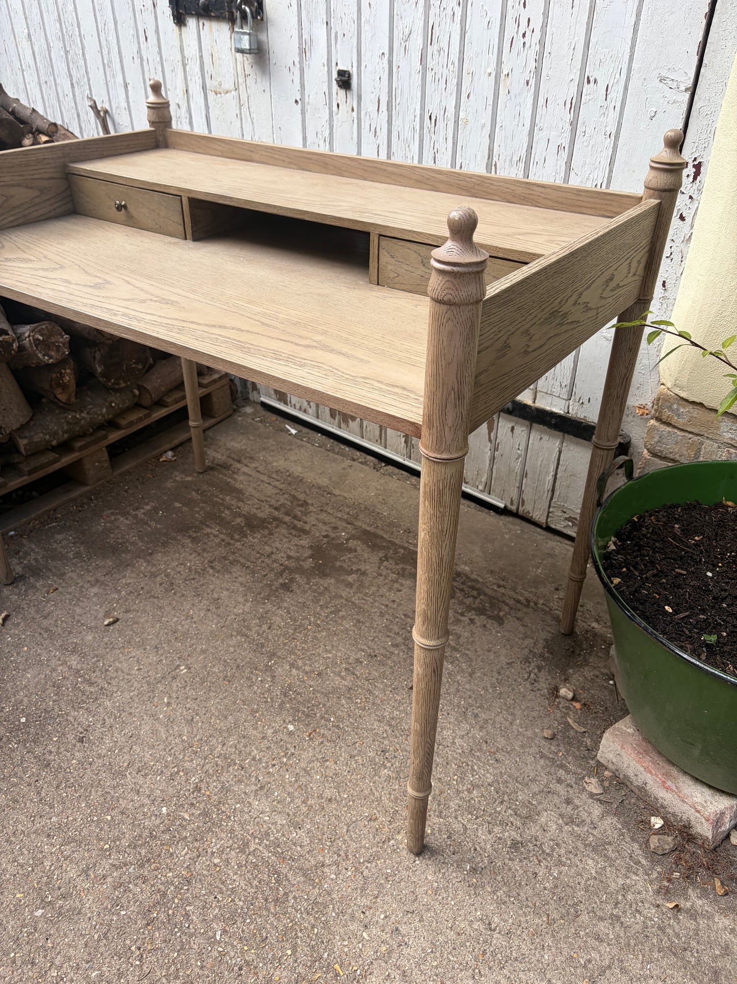 OKA DESK