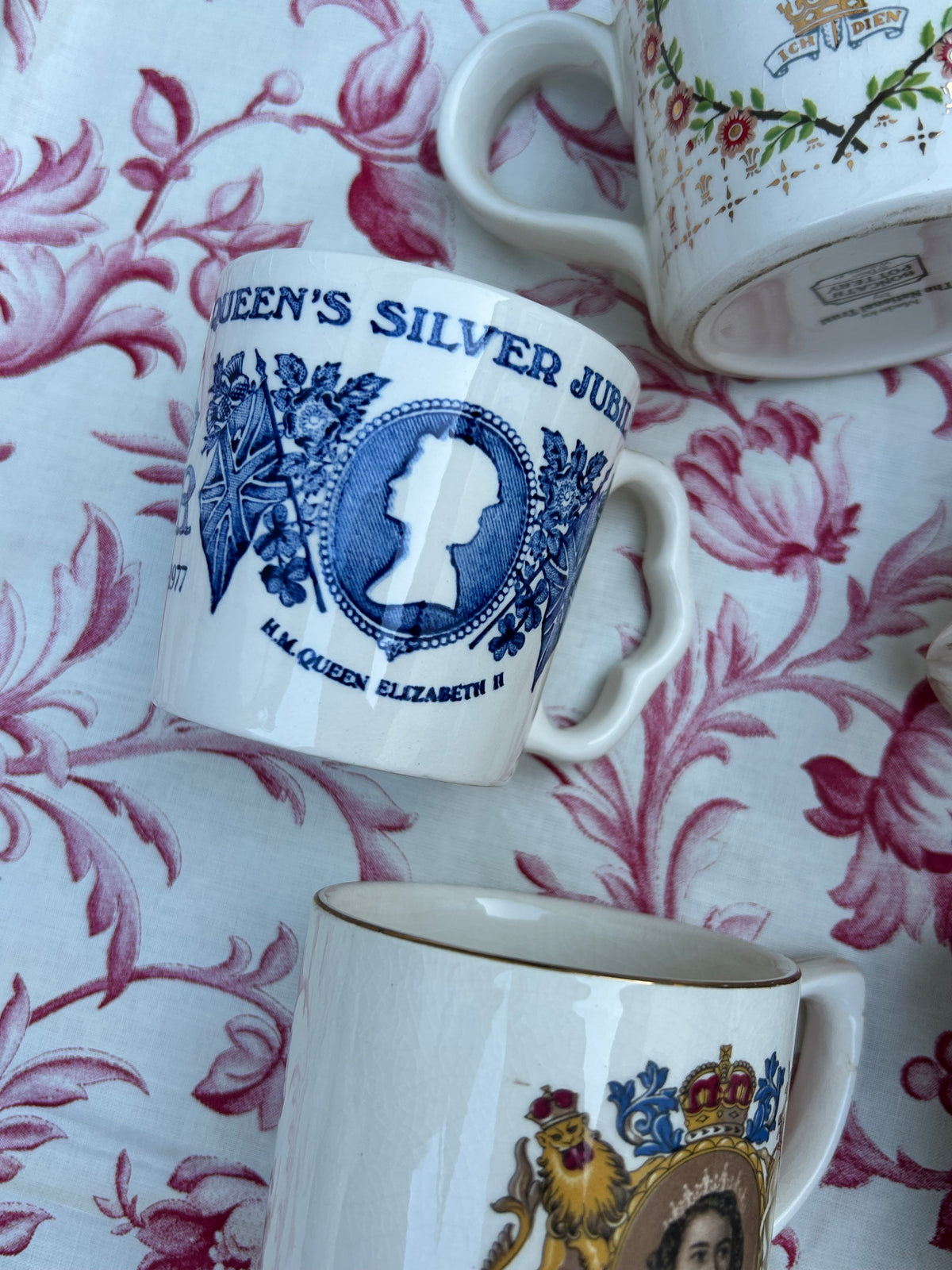 COMMEMORATIVE MUGS