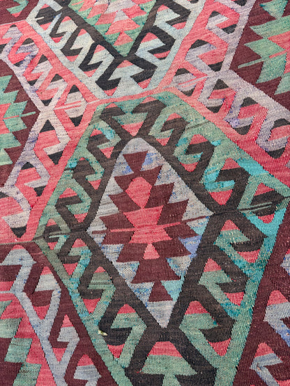 ANTIQUE KILIM