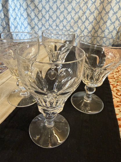 SET OF 4 GLASSES