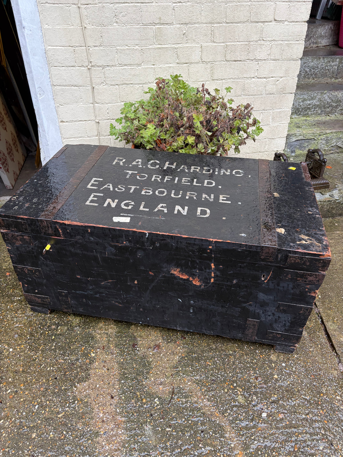 STORAGE BOX