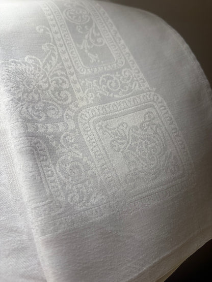 DAMASK NAPKINS