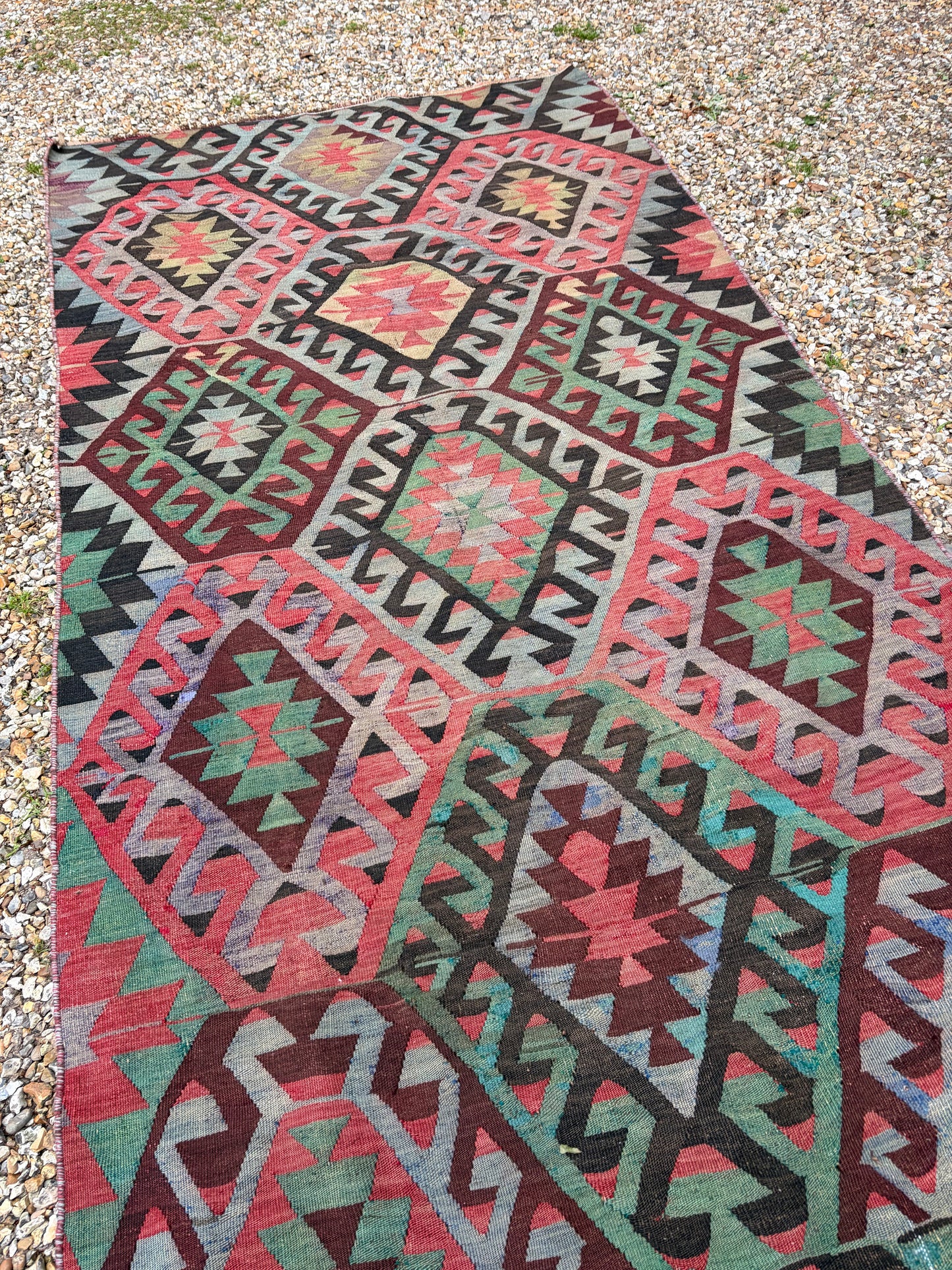 ANTIQUE KILIM