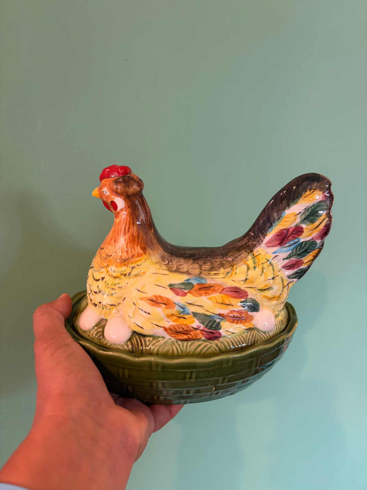EGG HOUSE