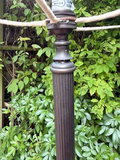 STANDING LAMP