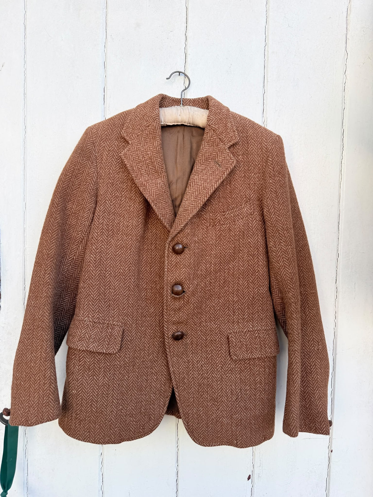 BROWN BLAZER
