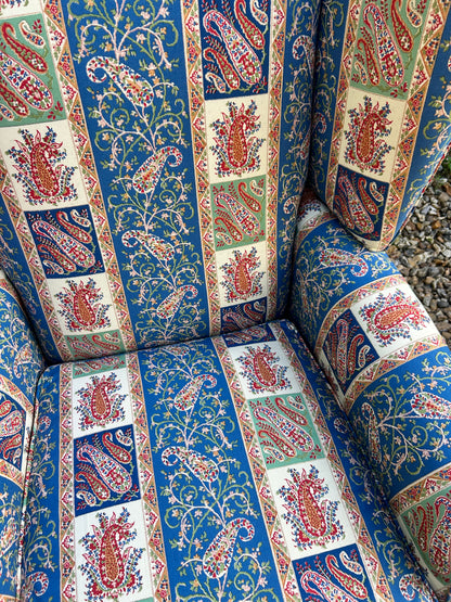 WINGBACK CHAIR