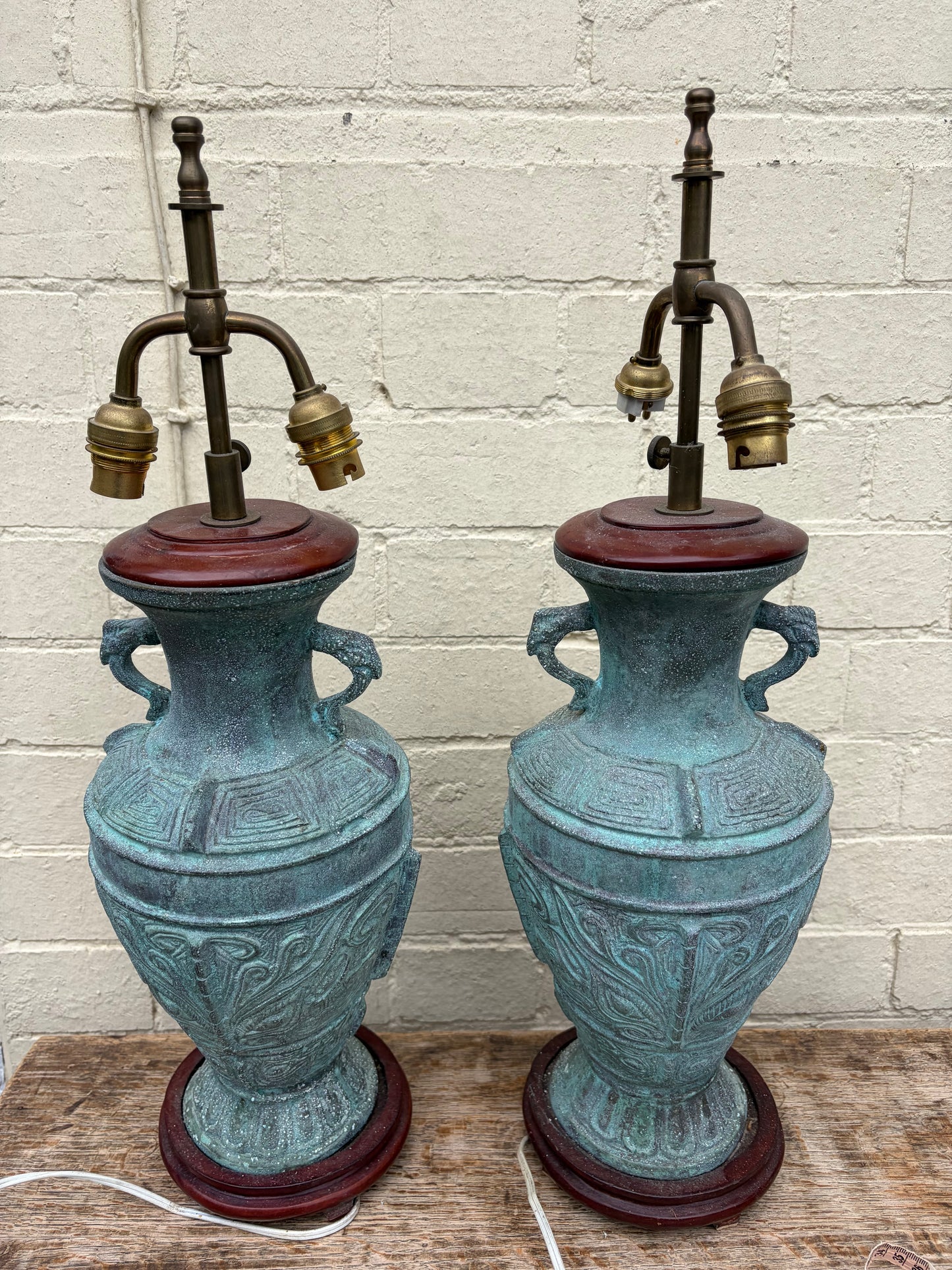 PAIR OF LAMPS
