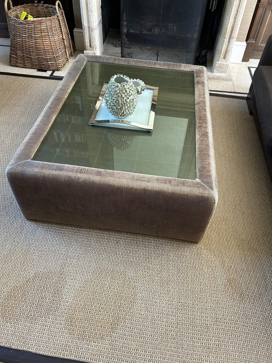 COFFEE TABLE