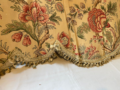 BOUSSAC CURTAINS AND PELMET