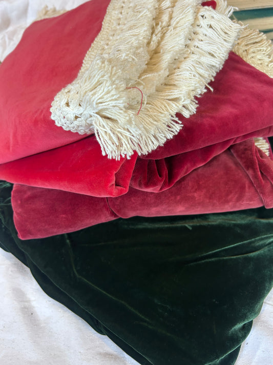 BRIDGE CLOTHS