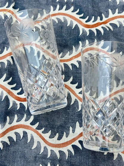 PAIR OF GLASSES