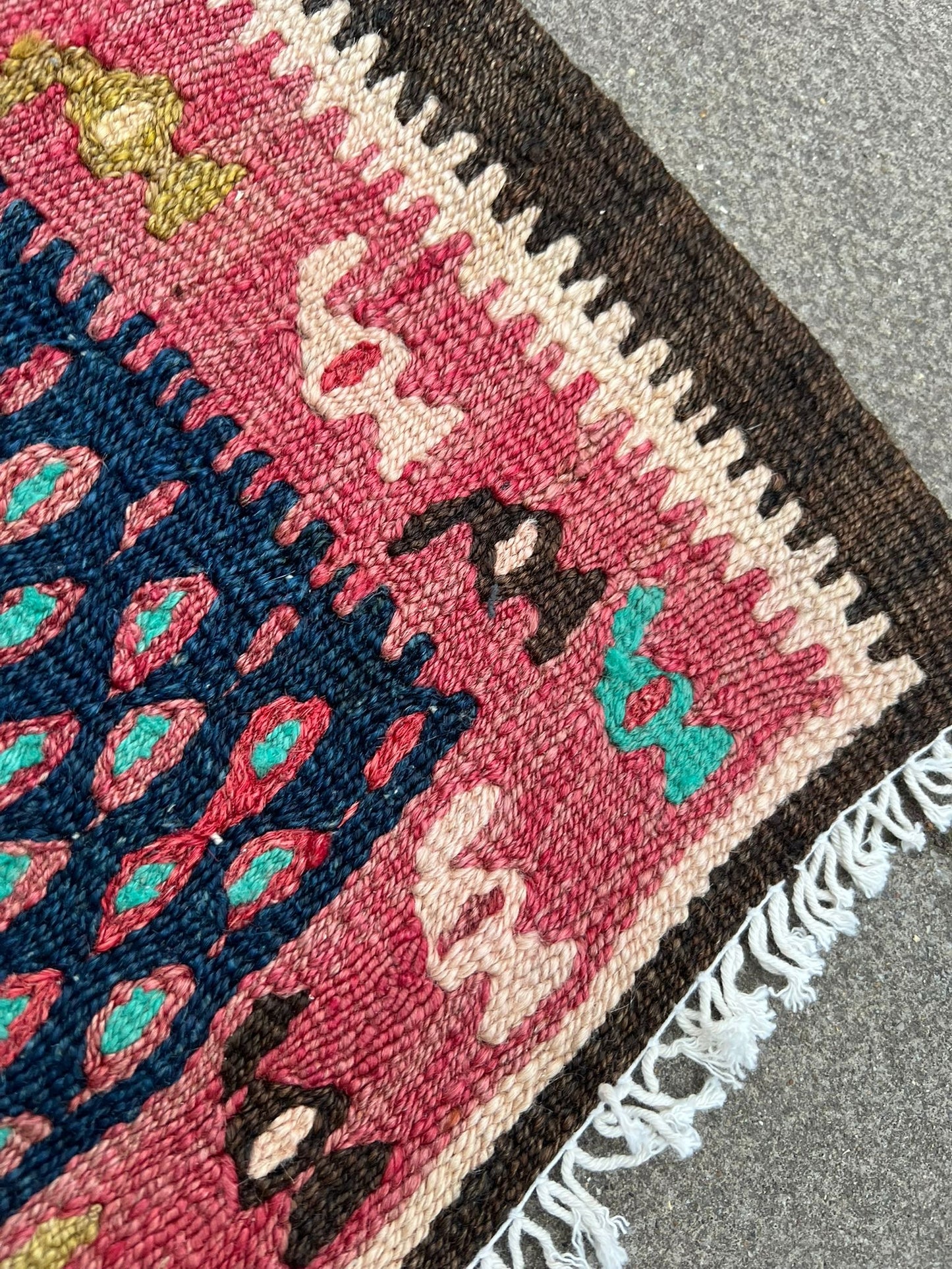 KILIM PINK BOARDER