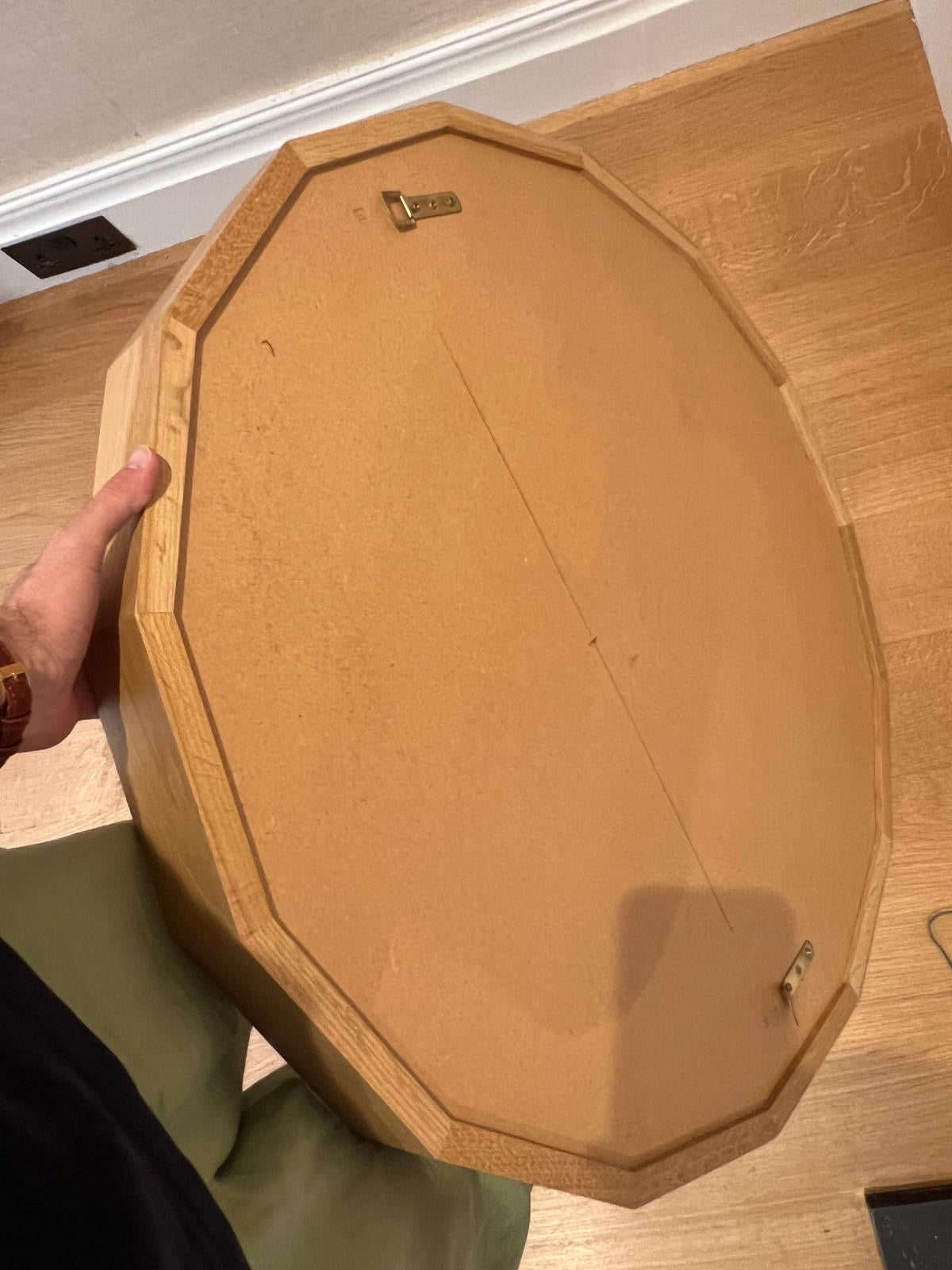CIRCULAR MIRROR