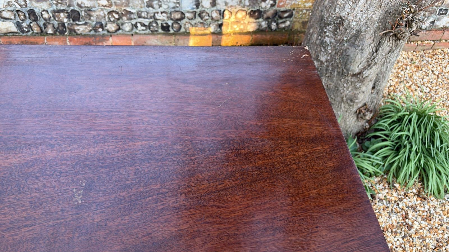 SIDEBOARD
